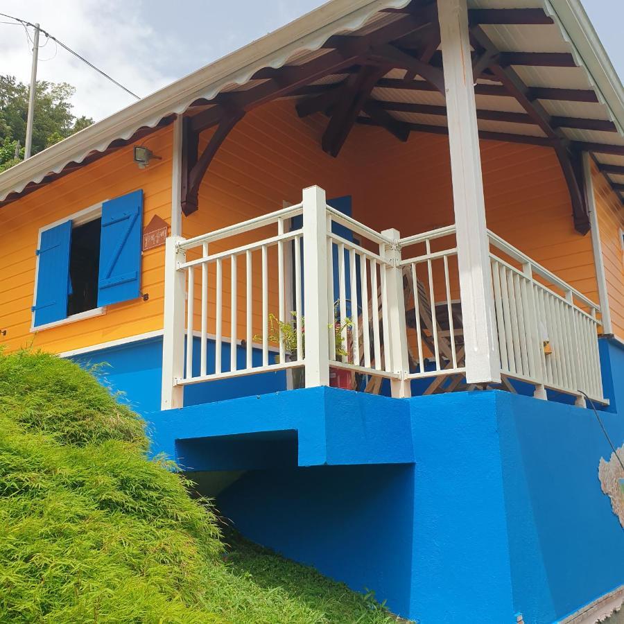 Le Hameau Du Morne Des Cadets Villa Fond-Saint-Denis Exteriör bild