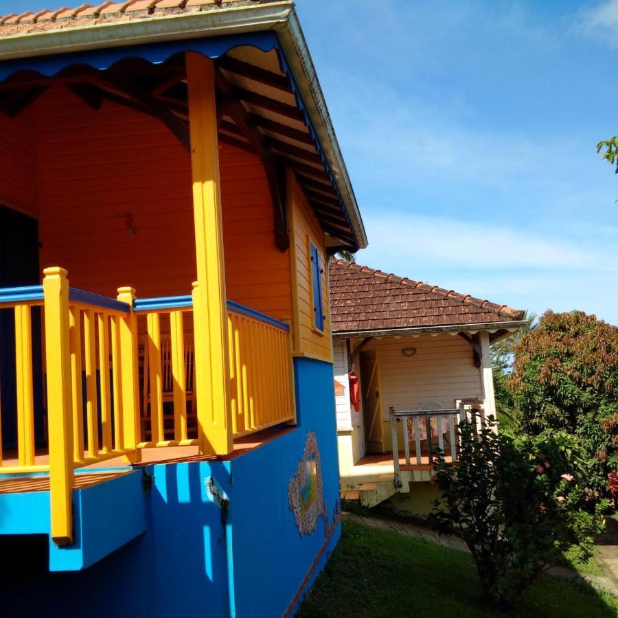 Le Hameau Du Morne Des Cadets Villa Fond-Saint-Denis Exteriör bild