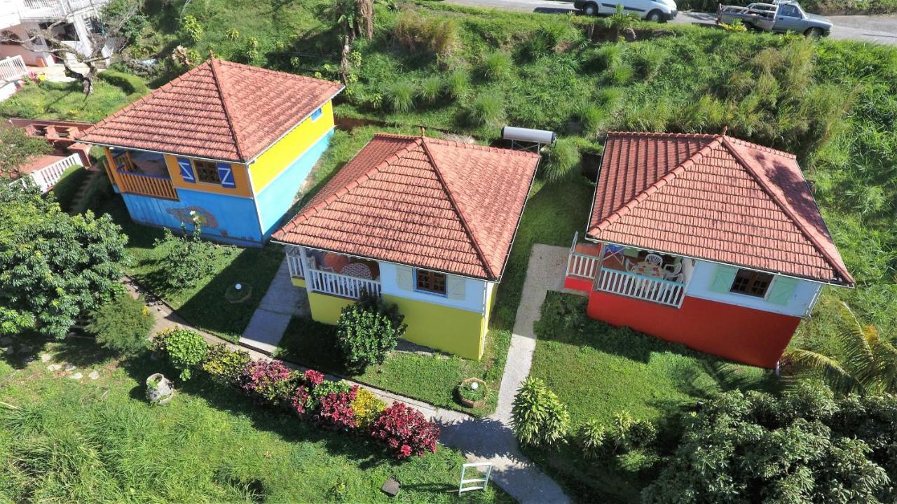 Le Hameau Du Morne Des Cadets Villa Fond-Saint-Denis Exteriör bild